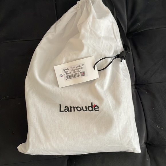 Larroude Erin clutch in black stamped leather - Picture 8 of 8